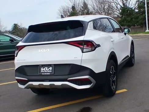 Certified 2025 Kia Sportage LX AWD/4WD image 2