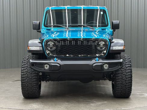 Used 2024 Jeep Wrangler Unlimited image 8