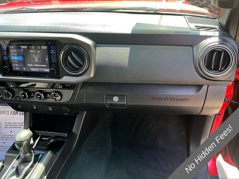 Used 2016 Toyota Tacoma TRD Off-Road w/ Towing Package AWD/4WD image 11