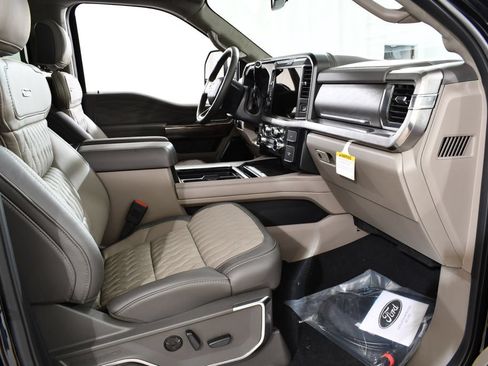 New 2026 Ford F350 Platinum w/ Platinum Plus Package AWD/4WD image 10