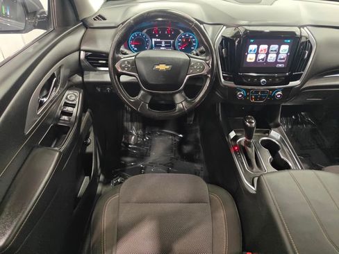 Used 2018 Chevrolet Traverse LT FWD image 4