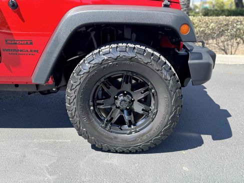 Used 2015 Jeep Wrangler Unlimited Sport w/ Quick Order Package 24S AWD/4WD image 57