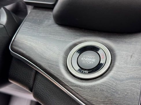 Used 2021 Jeep Grand Cherokee L Overland w/ Luxury Tech Group IV image 21