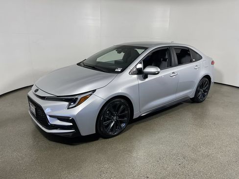 Certified 2024 Toyota Corolla SE FWD image 7
