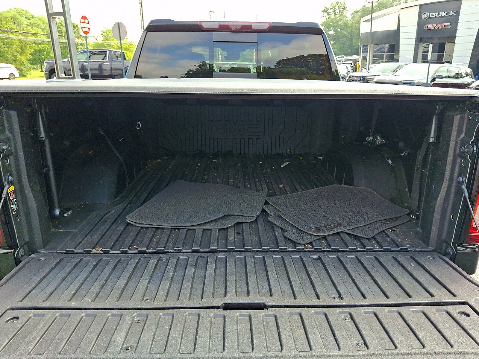 Used 2024 GMC Sierra 1500 Denali w/ Denali Reserve Package AWD/4WD image 30