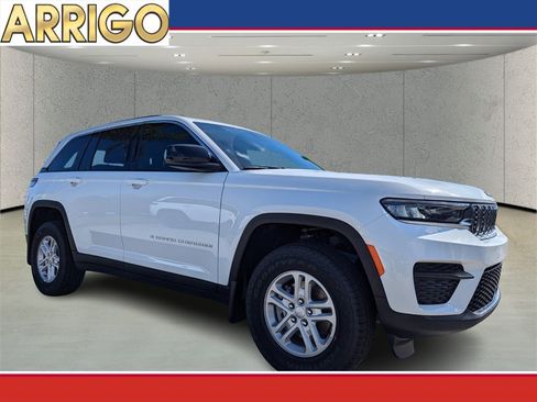 New 2025 Jeep Grand Cherokee Laredo w/ MOPAR Finishing Package image 1