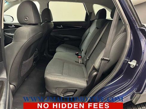 Used 2020 Kia Sorento S image 14