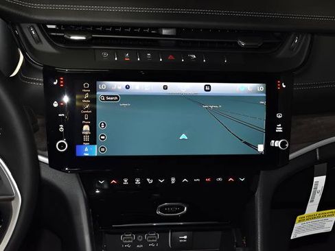 New 2026 Jeep Grand Cherokee Altitude AWD/4WD image 16