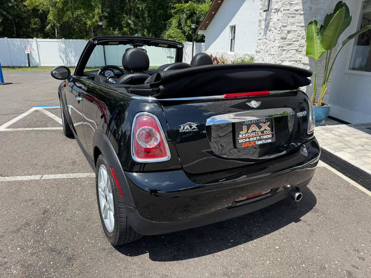Used 2012 MINI Cooper Convertible FWD image 9
