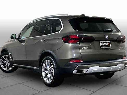 Certified 2025 BMW X5 xDrive40i w/ Parking Assistance Package AWD/4WD image 11