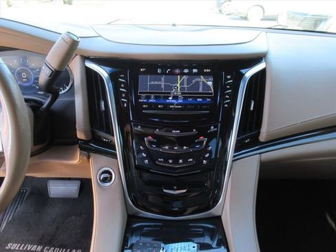Used 2020 Cadillac Escalade Platinum image 20