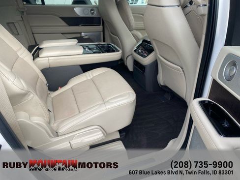 Used 2019 Lincoln Navigator L Reserve AWD/4WD image 31