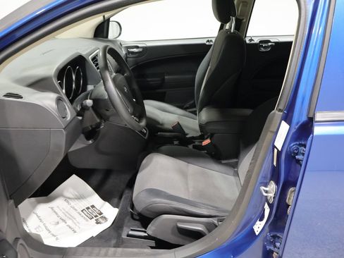 Used 2010 Dodge Caliber SXT FWD image 10