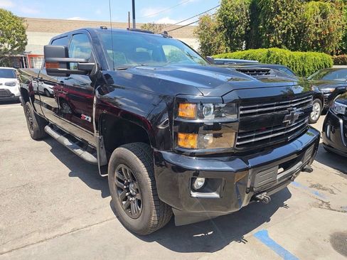 Used 2019 Chevrolet Silverado 2500 LTZ w/ Duramax Plus Package AWD/4WD image 4