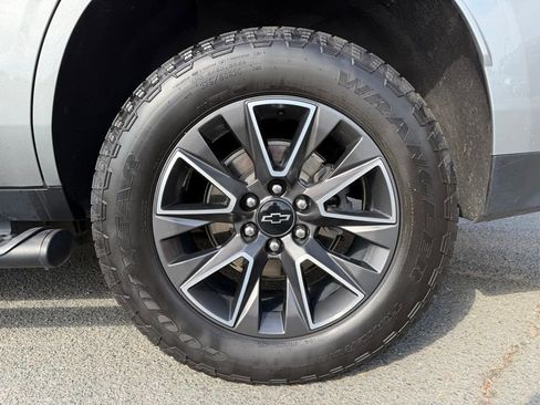 Certified 2023 Chevrolet Tahoe Z71 w/ Luxury Package image 14