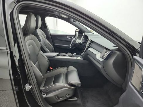 Used 2024 Volvo XC60 T8 Ultimate w/ Protection Package Premier AWD/4WD image 31