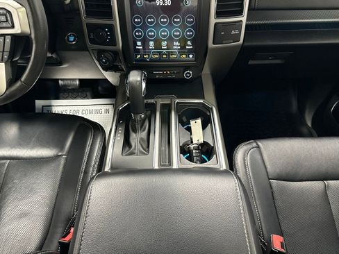 Used 2019 Ford F150 Lariat w/ Equipment Group 502A Luxury AWD/4WD image 33