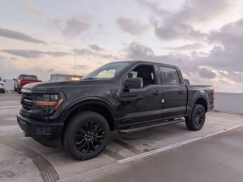New 2026 Ford F150 XLT w/ Equipment Group 302A MID AWD/4WD image 3
