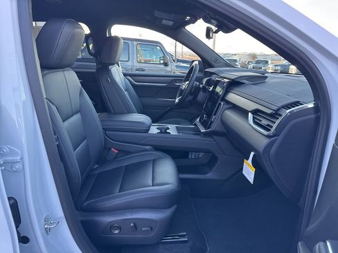 New 2026 GMC Acadia Elevation w/ Black Edition image 21