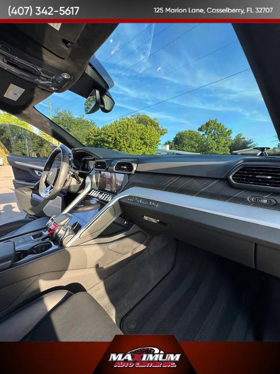 Used 2019 Lamborghini Urus AWD/4WD image 14