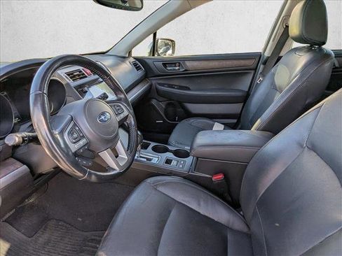 Used 2016 Subaru Outback 3.6R Limited image 17