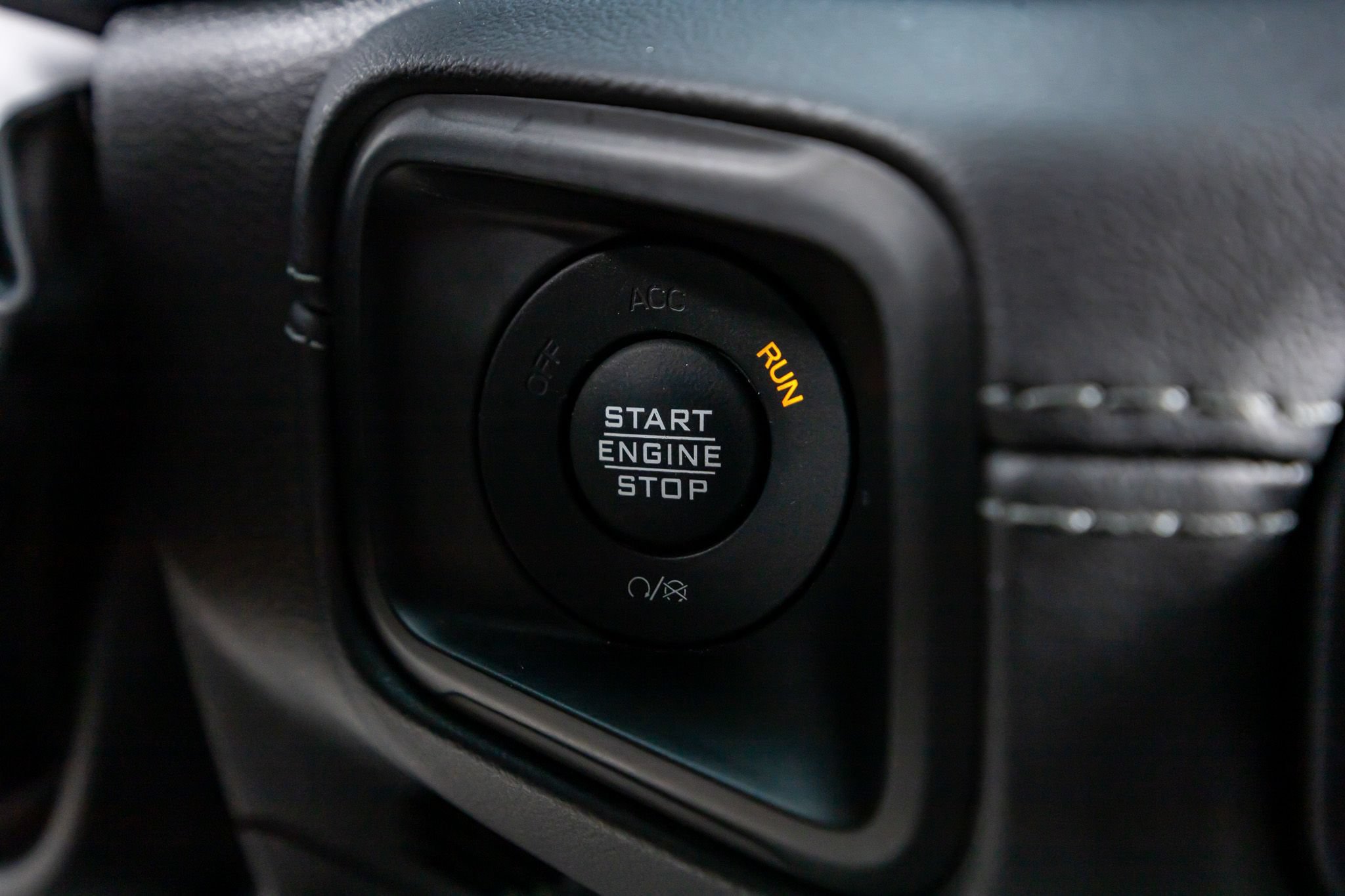 Used 2024 Jeep Wrangler Unlimited Rubicon AWD/4WD image 22