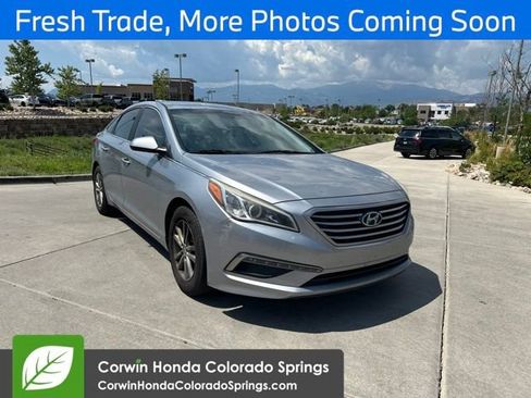 Used 2015 Hyundai Sonata SE FWD image 1
