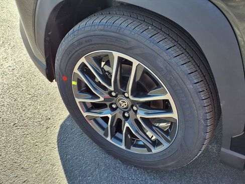 New 2026 Toyota Corolla Cross XLE w/ Convenience Package image 17