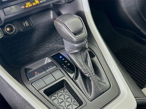 Used 2024 Toyota RAV4 XLE image 22
