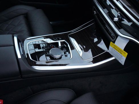 New 2026 BMW X5 xDrive40i w/ M Sport Package image 5