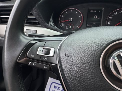 Used 2021 Volkswagen Passat 2.0T SE image 14