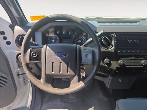 Used 2015 Ford F250 XL w/ Camper Package AWD/4WD image 10