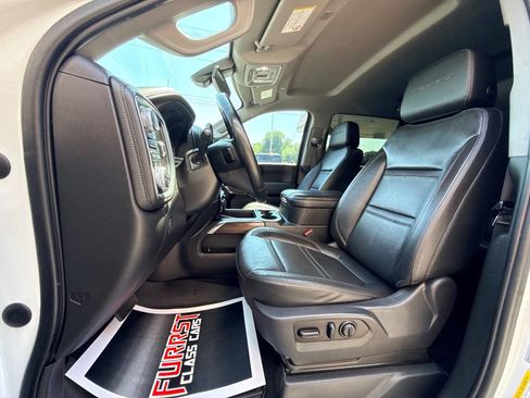 Used 2023 GMC Sierra 3500 Denali AWD/4WD image 23