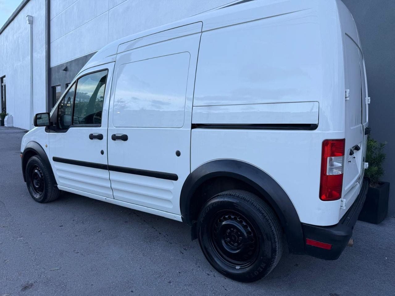 Used 2013 Ford Transit Connect XL FWD image 13