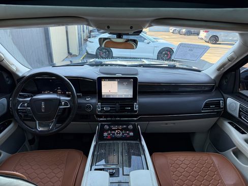 Used 2018 Lincoln Navigator Black Label w/ Cargo Package image 30