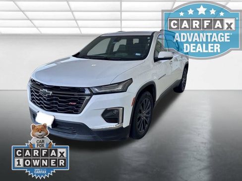Used 2023 Chevrolet Traverse RS w/ LPO, Floor Liner Package FWD image 5