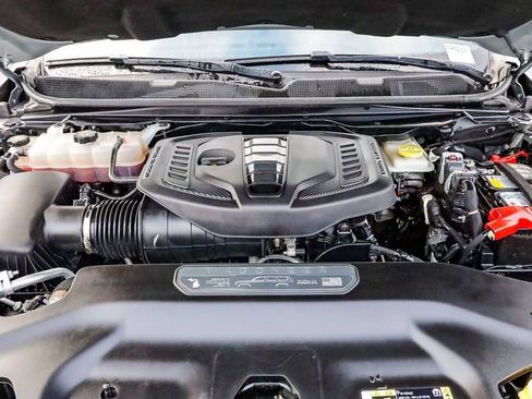 Used 2024 Jeep Wagoneer L Series II w/ Flexible Seating Group image 32