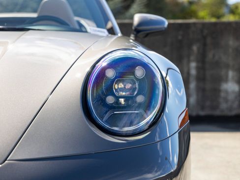 Used 2020 Porsche 911 Carrera S image 17