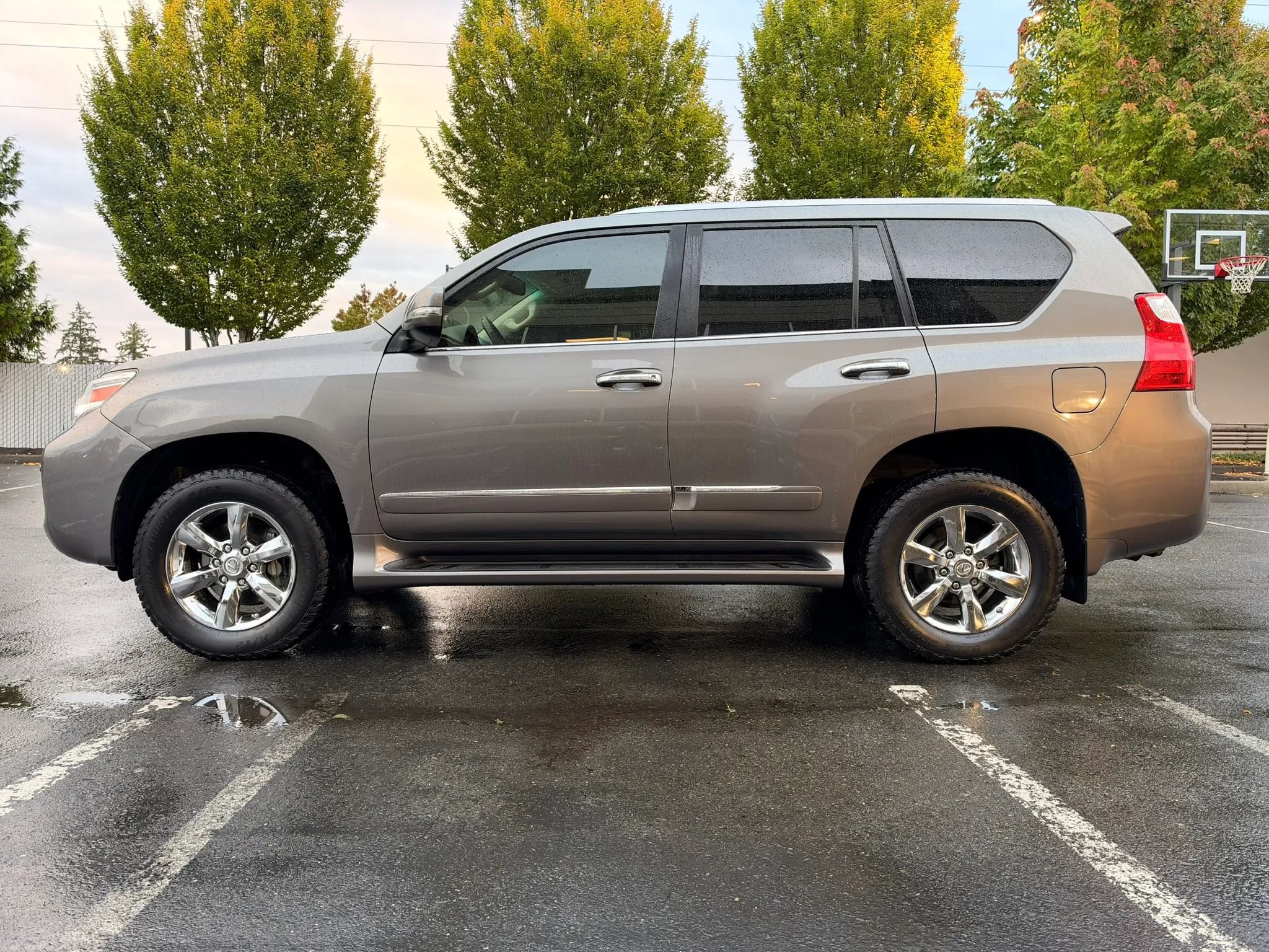 Used 2013 Lexus GX 460 w/ Comfort Plus Pkg AWD/4WD image 8
