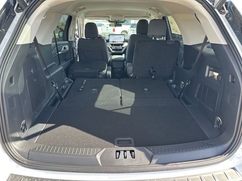 Used 2026 Ford Explorer Active image 39
