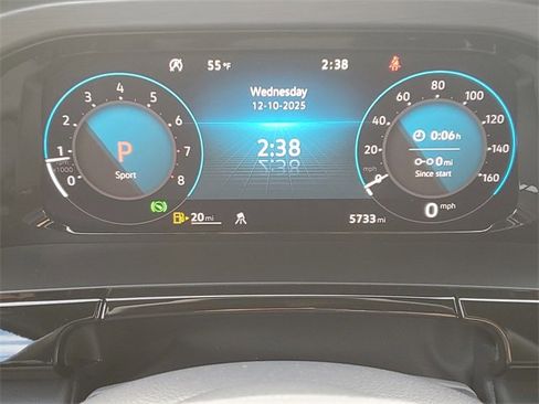 Certified 2025 Volkswagen Atlas Cross Sport SE image 24