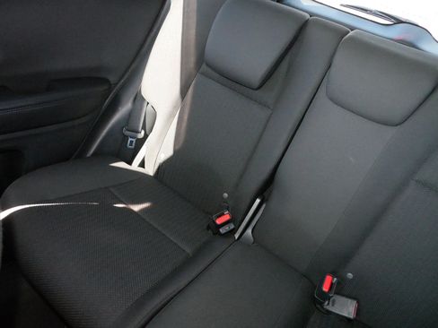 Used 2018 Honda HR-V EX image 12