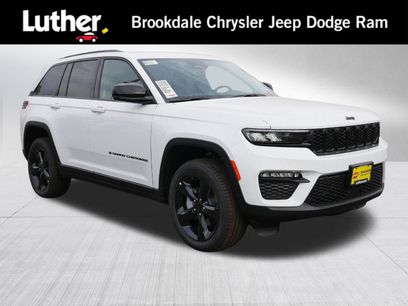 New 2025 Jeep Grand Cherokee Limited w/ Black Appearance Package