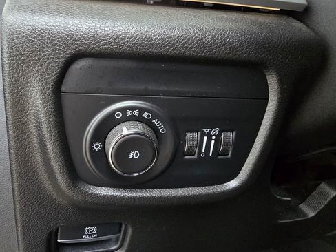 Certified 2021 Jeep Grand Cherokee L Limited AWD/4WD image 17