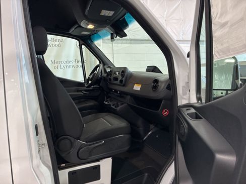 New 2025 Mercedes-Benz Sprinter 2500 image 11