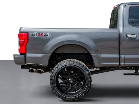 Used 2019 Ford F350 Lariat w/ Lariat Ultimate Package AWD/4WD image 6