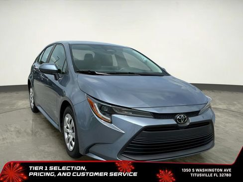 Used 2024 Toyota Corolla LE FWD image 13