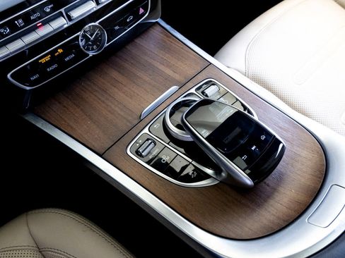 Used 2024 Mercedes-Benz G 550 image 16