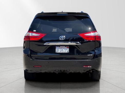 Used 2017 Toyota Sienna Limited Premium w/ Advanced Technology Package FWD image 4