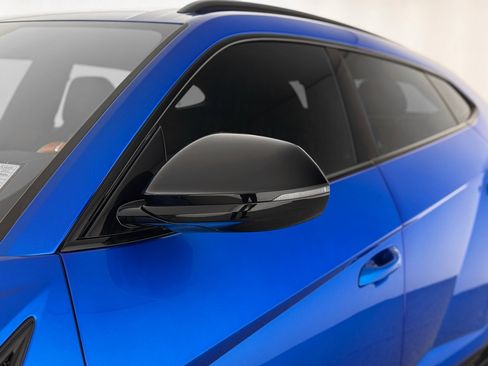 Used 2022 Lamborghini Urus image 46